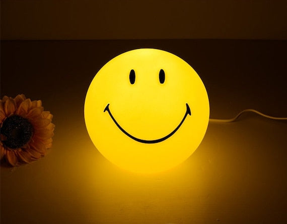 mr maria smiley face lamp