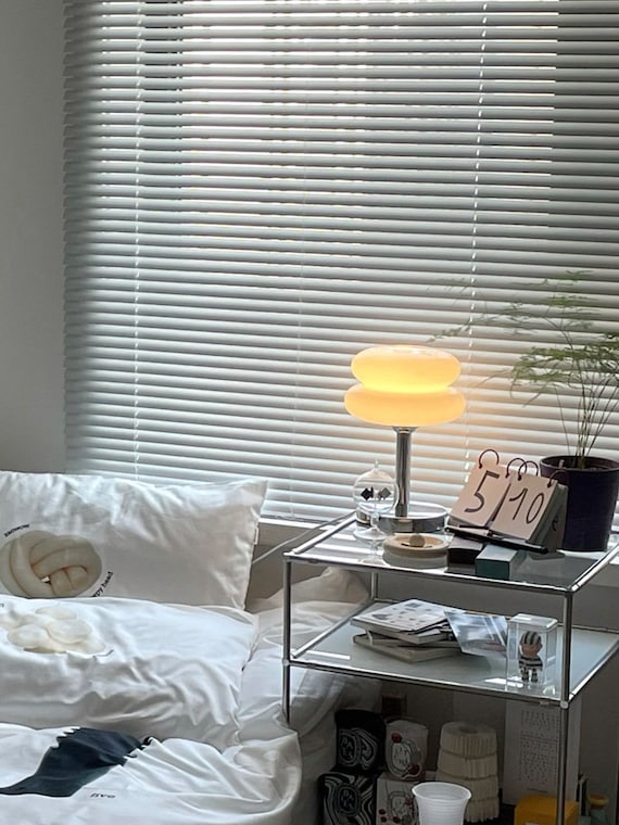 minimalist table lamp