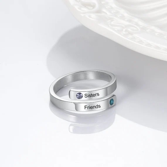 personalised rings with names